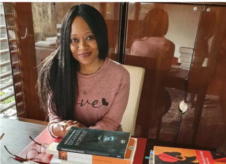 FLORE AGNÈS NDA ZOA, OU L’ART DE METTRE EN LUMIÈRE LA LITTÉRATURE AFRICAINE